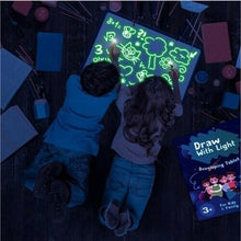Educational Toy Drawing Pad 3D Magic Light Drawing Board With 8 Light Effects Puzzle Sketchpad for Kids